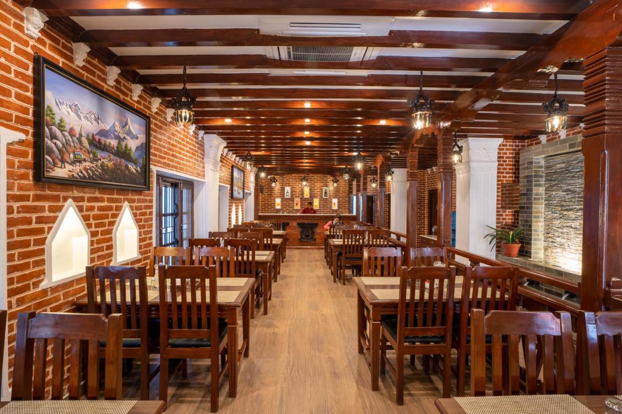 Airport Himalaya Boutique Hotel Kathmandu Exteriör bild