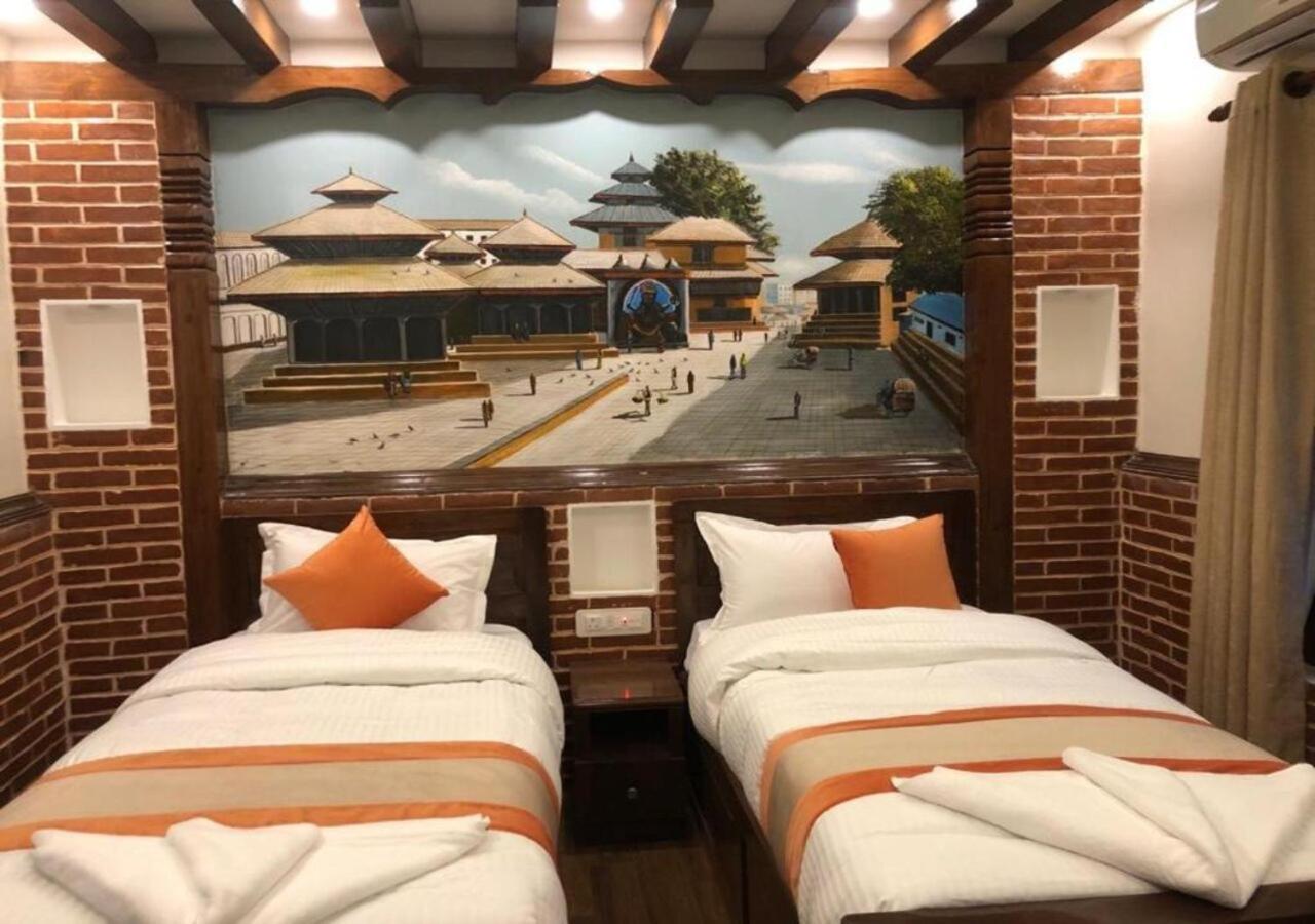 Airport Himalaya Boutique Hotel Kathmandu Exteriör bild