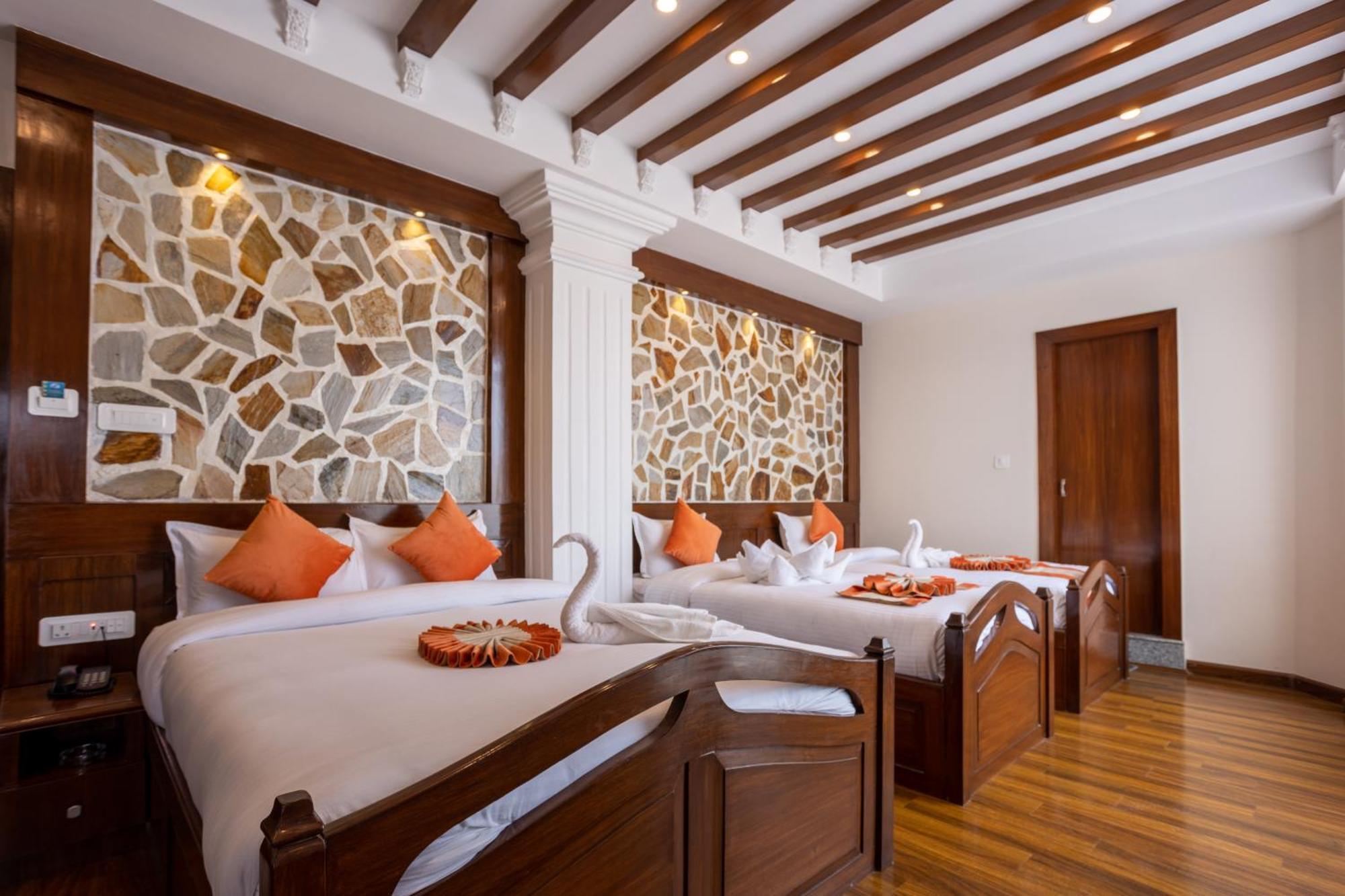 Airport Himalaya Boutique Hotel Kathmandu Exteriör bild