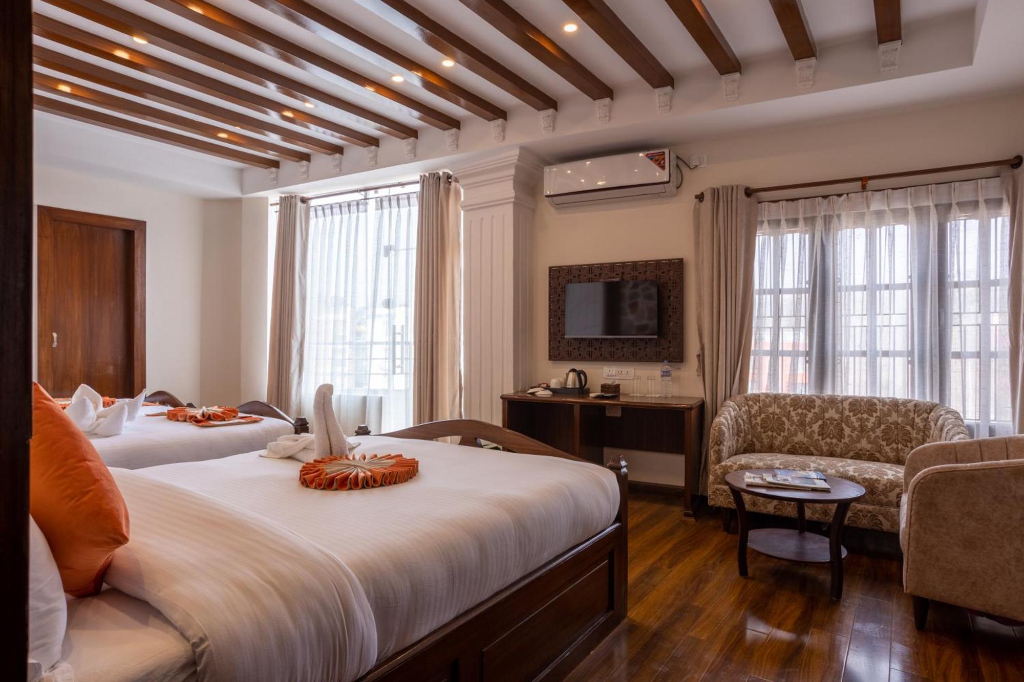 Airport Himalaya Boutique Hotel Kathmandu Exteriör bild