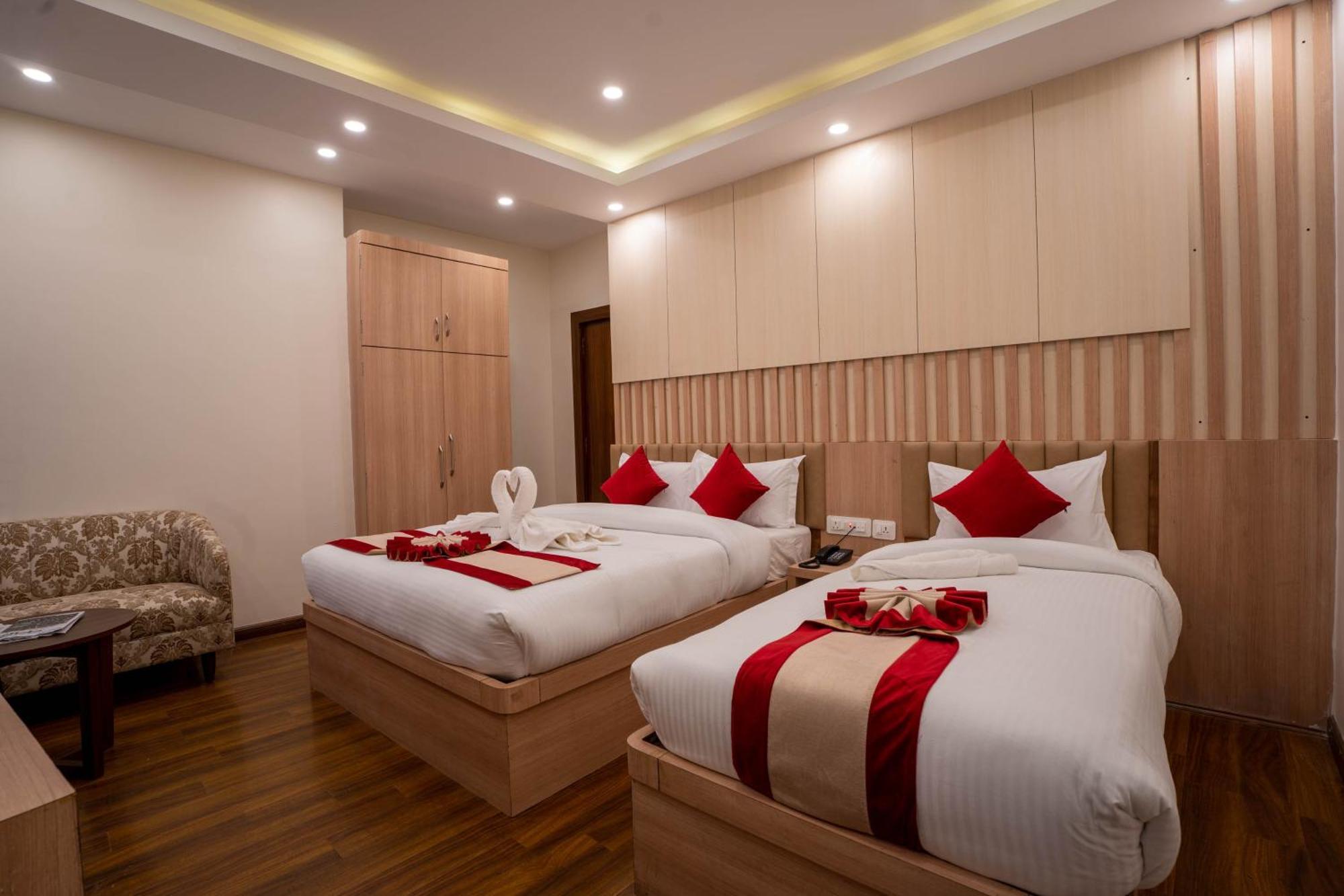 Airport Himalaya Boutique Hotel Kathmandu Exteriör bild